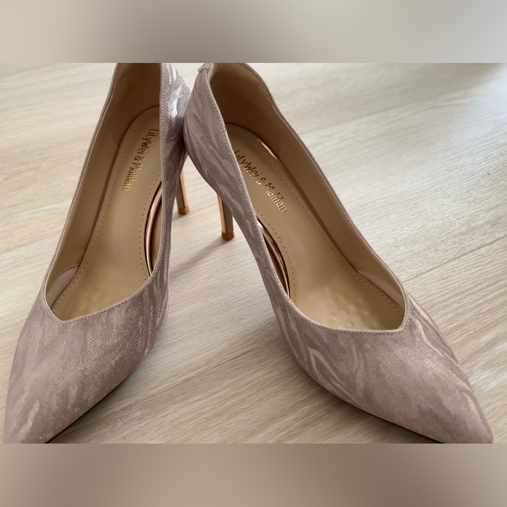 Perfect high heel shoes for wedding